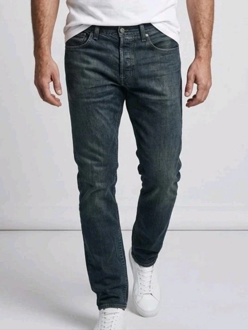 Vintage Levi's 501 Jeans Men 33x34 Blue Denim Button Fly Cotton Straight 90s Y2K